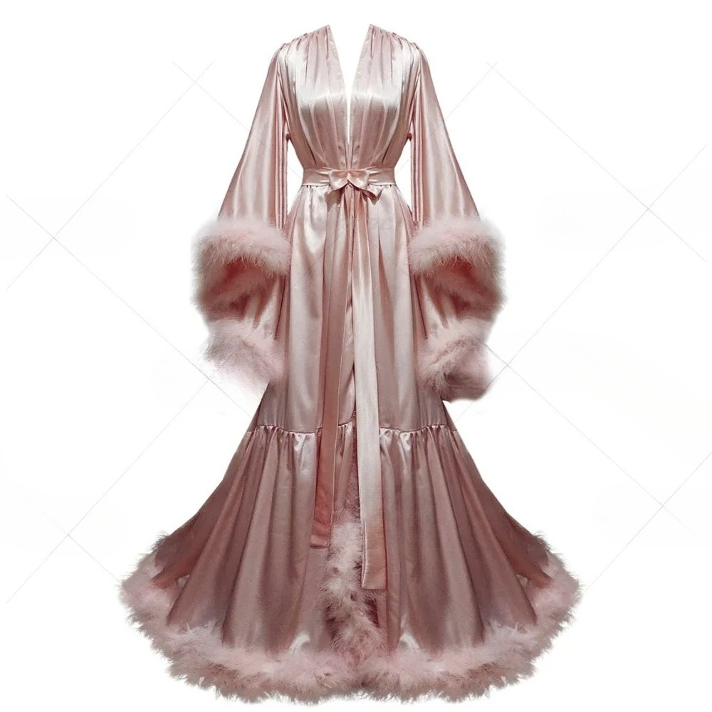 女性用カスタマイズバスローブ、フレアスリーブ、フェザーブライ - Robe Silk Women のレビューと価格